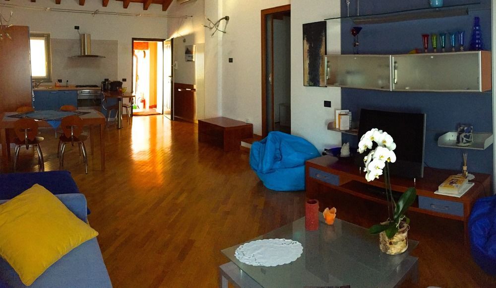 Casa Chiara 2*