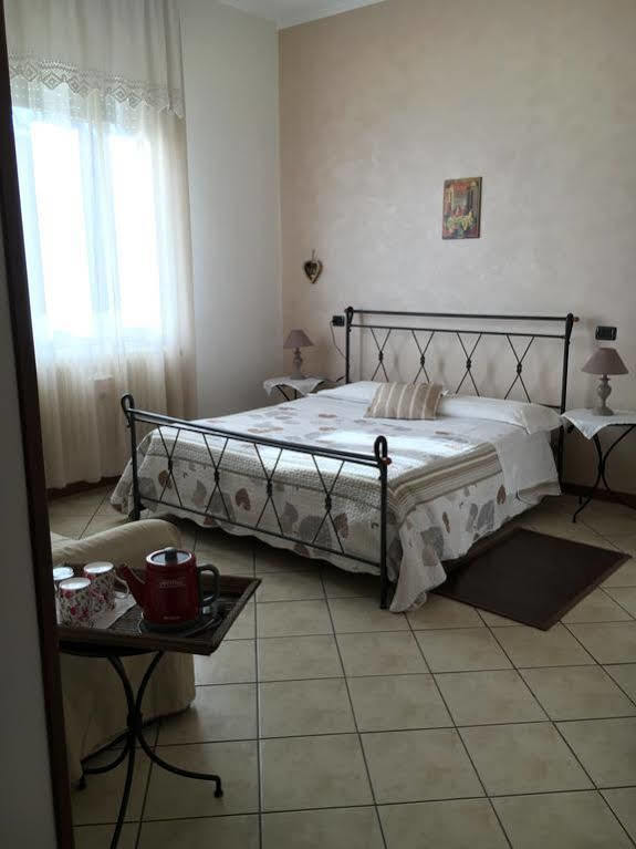 Bed and breakfast Casa Chiara 2*